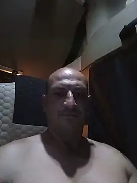Aligator_90 Show in webcam