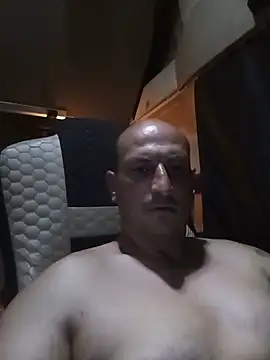 Aligator_90 – webcam-show