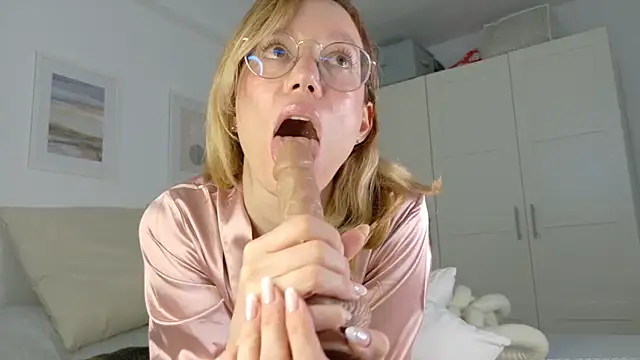 MissFrenchy Webcam-Show