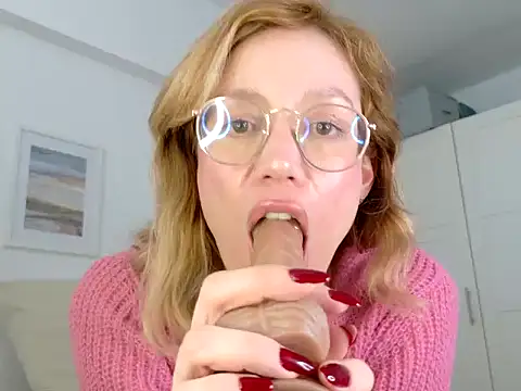 MissFrenchy's Webcam Show