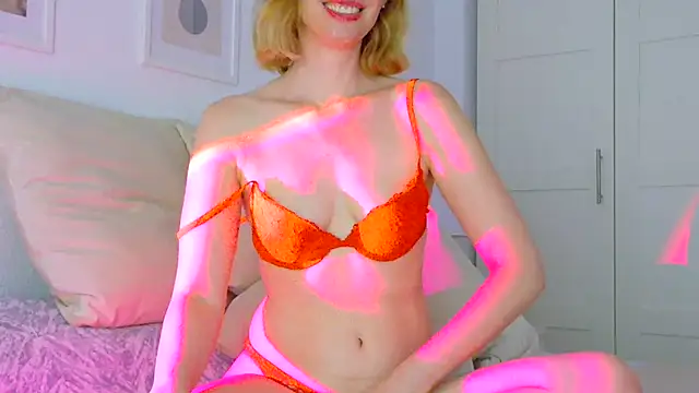 MissFrenchy's Webcam Show