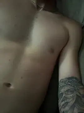 Bigsmoke1993 Show in webcam