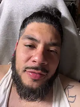 Bbrn69official Show in webcam