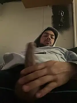 Bbrn69official Show in webcam