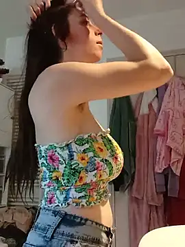 LadyFreyna Show Webcam