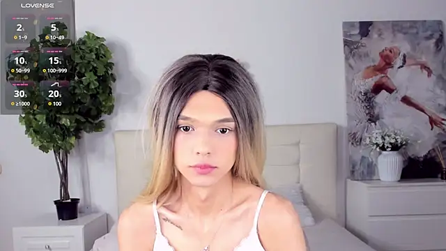 MadonnaRossi – webcam-show