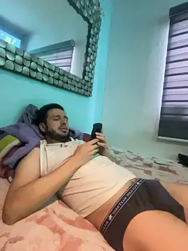 Alexitho25 webcam show