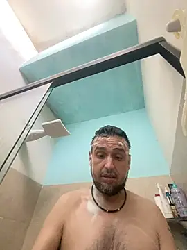 Alexitho25 webkamerás műsora