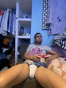 Alexitho25 Show in webcam