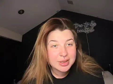 دردشة curvy_rosie69 الجنسية المباشرة