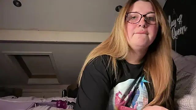 Chatroom XXX en direct de curvy_rosie69