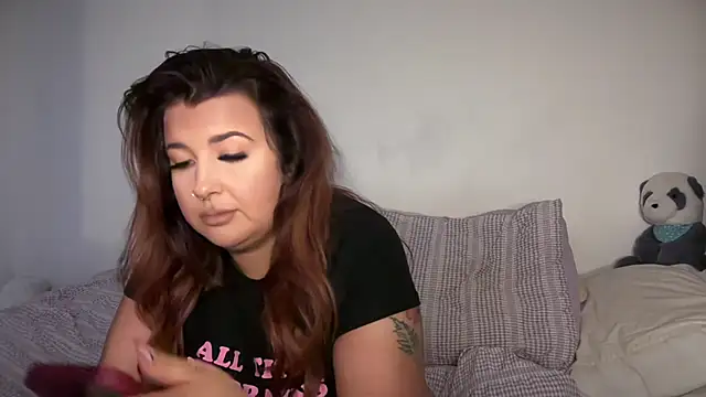 curvy_rosie69's Live XXX Chat