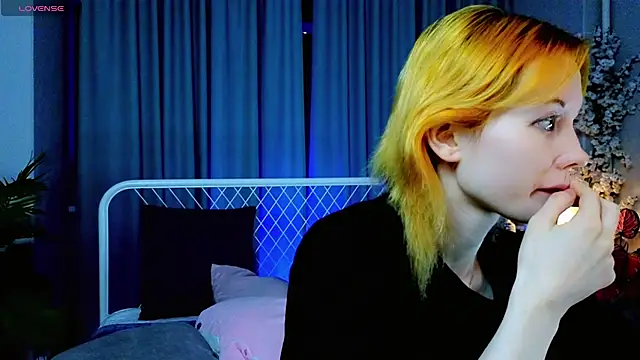Kiara_Age's Webcam Show