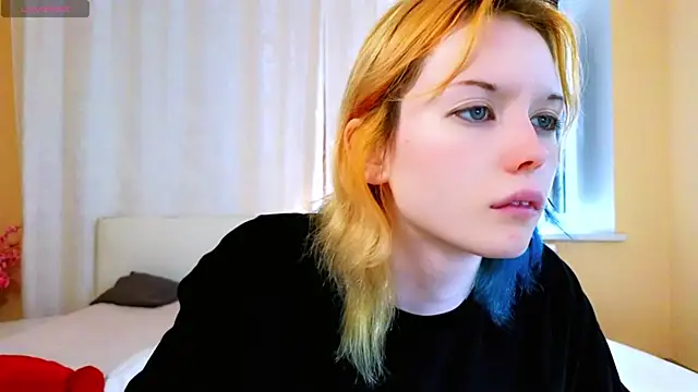 Chat XXX en directo de Kiara_Age