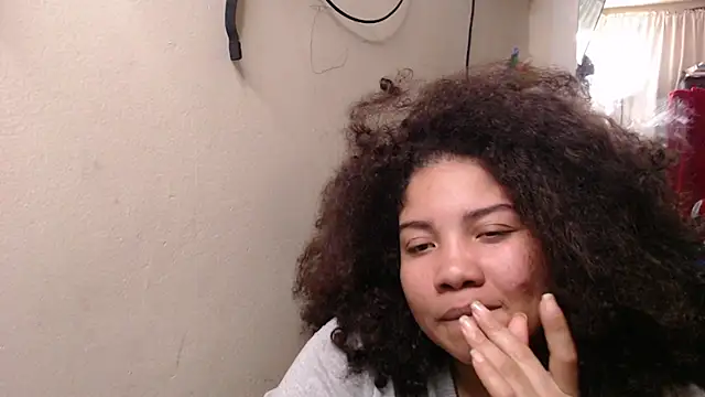 madelene's Live XXX Chat