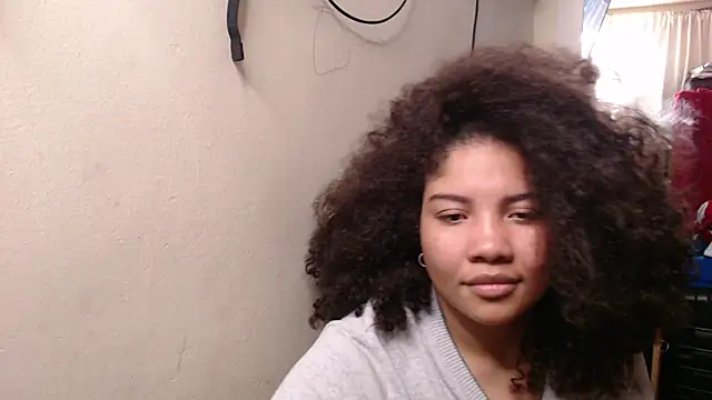 madelene – Naživo XXX chat