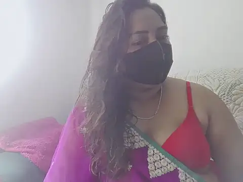 XXX chat uživo modela Rushali_69