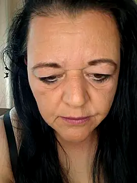 BlacReign Adlı Modelin Canlı XXX Sohbeti