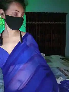 Show modela Sexy_Jarah na web-kameri
