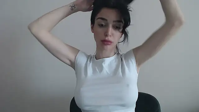 gglingeriee Chat XXX in diretta