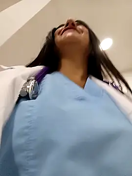 Chat XXX ao vivo de CAROLINE__07