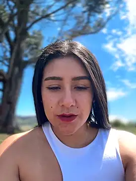 CAROLINE__07 Adlı Modelin Web Kamerası Şovu