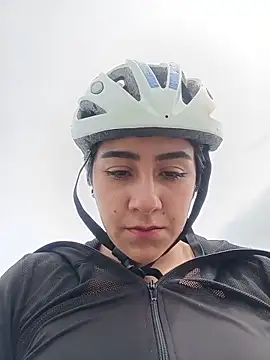 צ'אט XXX בשידור חי של CAROLINE__07
