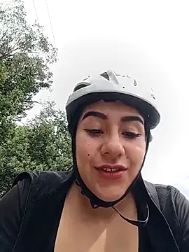 CAROLINE__07n Webbikameraesitys