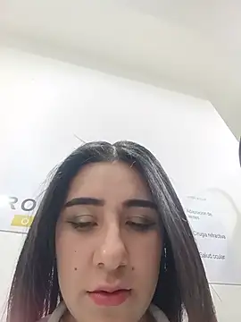 Pertunjukan Kamera Web CAROLINE__07