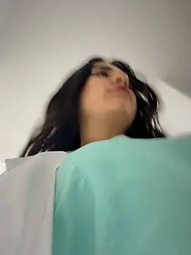 CAROLINE__07 即時 XXX 聊天