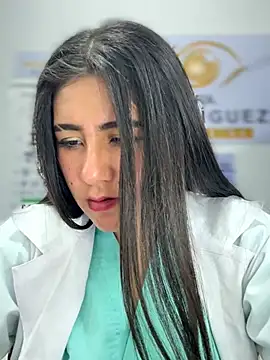 CAROLINE__07 – Kamerová šou