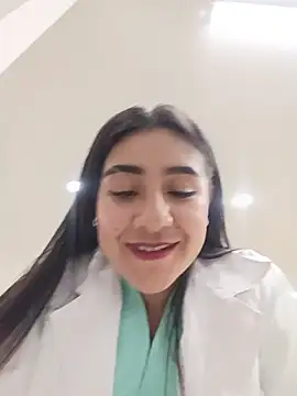 Show de CAROLINE__07 na webcam