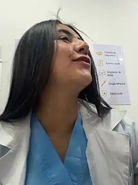 CAROLINE__07n Webbikameraesitys