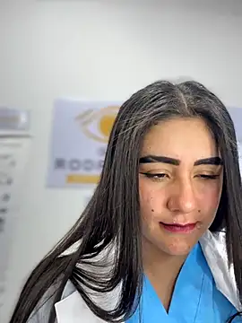 Show de CAROLINE__07 na webcam