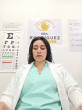 Chat +18 de CAROLINE__07 ao vivo