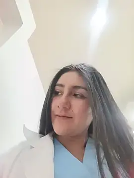 CAROLINE__07 Show in webcam