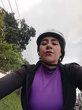 CAROLINE__07 élő XXX-chatje