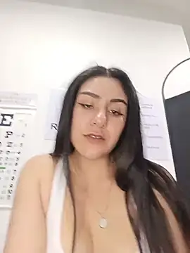 CAROLINE__07 – Live XXX-chat