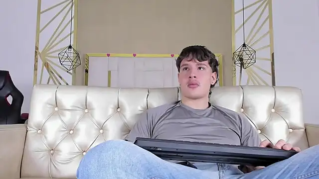 SEXYBOY_VC Adlı Modelin Web Kamerası Şovu