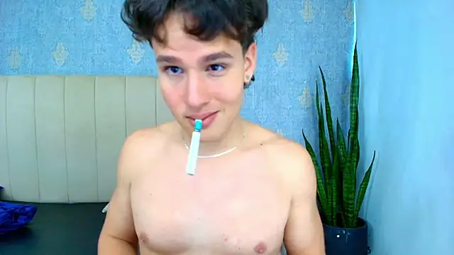 SEXYBOY_VC Adlı Modelin Web Kamerası Şovu