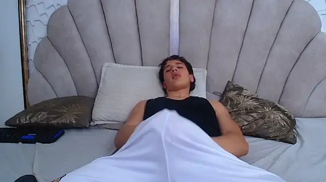 SEXYBOY_VC Adlı Modelin Web Kamerası Şovu