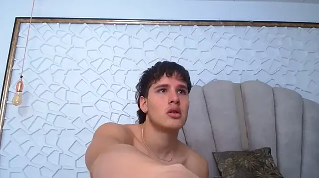 XXX chat uživo modela SEXYBOY_VC