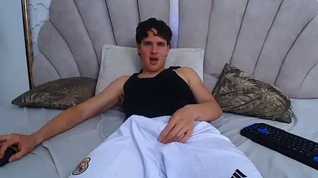 دردشة SEXYBOY_VC الجنسية المباشرة