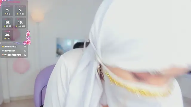 XXX chat uživo modela salma_isawwii