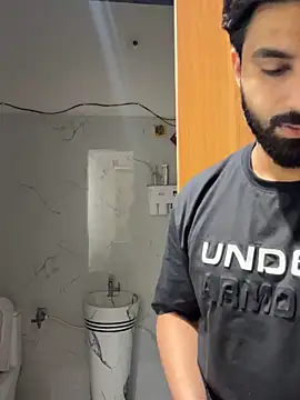Royalboy_03's Webcam Show