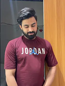 Royalboy_03 Show in webcam
