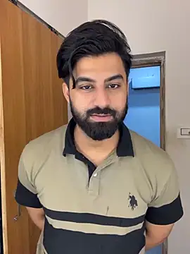 Royalboy_03's Webcam Show