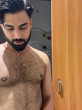 Royalboy_03 webkamerás műsora