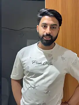 Royalboy_03 Adlı Modelin Web Kamerası Şovu