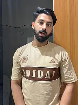 Royalboy_03 Show in webcam